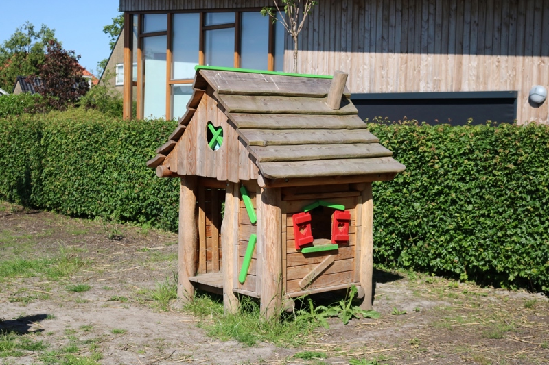 Speelhuisje robinia - Ried