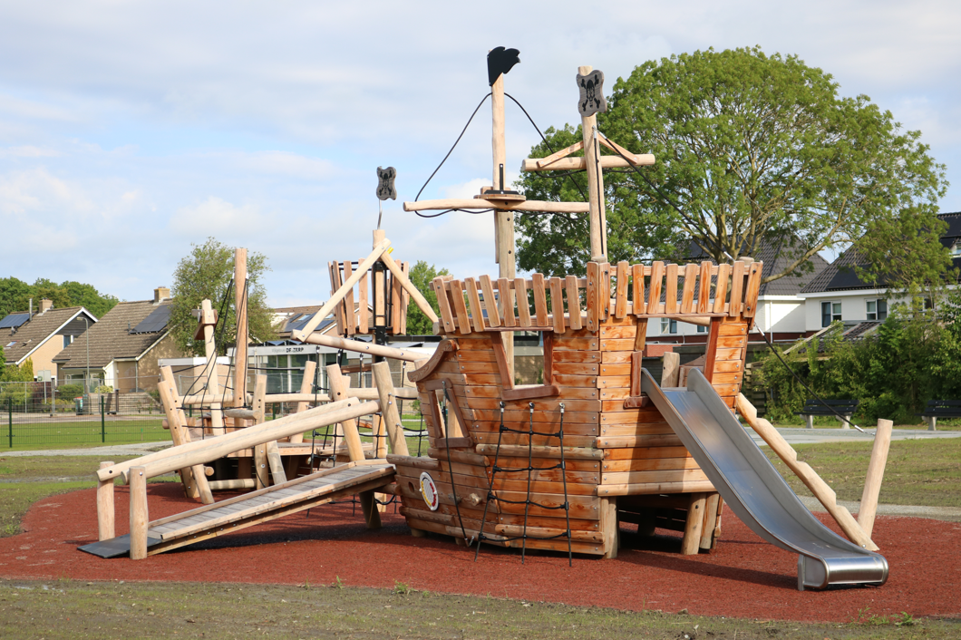 Franeker BV Arkens - Speelboot met bewerking