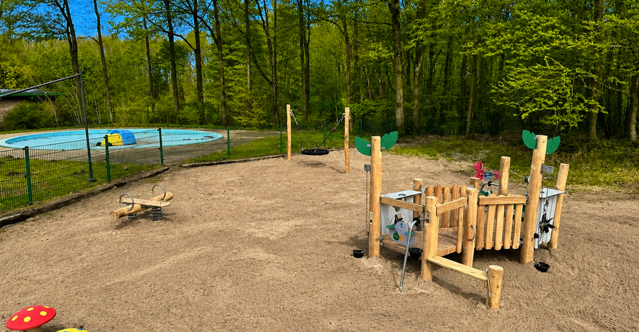 Speelplek met natuurlijke uitstraling vernieuwd