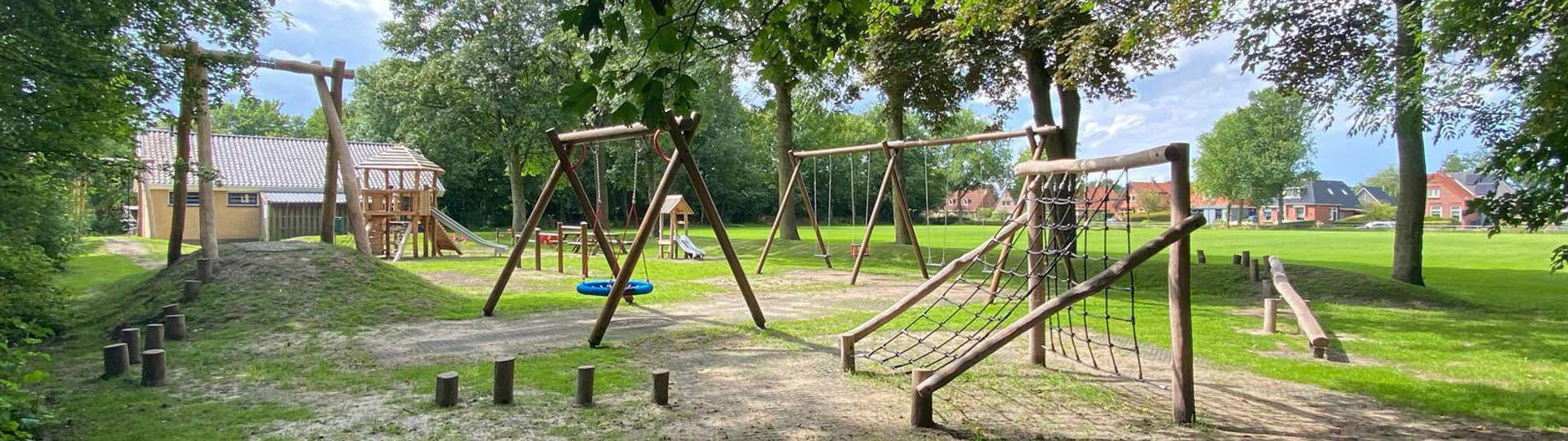 Speeltuin robinia - Wier