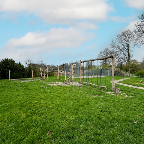 Behendigheidsparcours robinia - Franeker