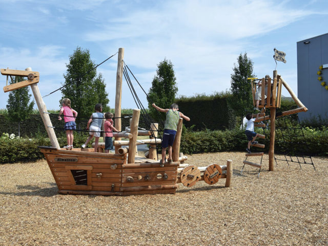 Robinia Speelschip Boot