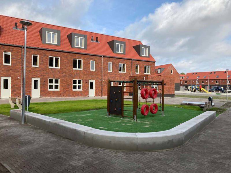 Delfzijl AZC Bakker Speeltoestellen 4