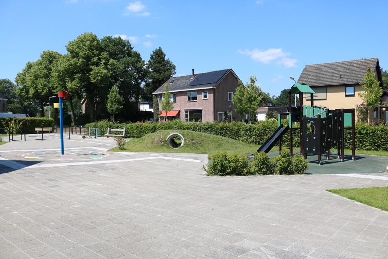 Schoolplein - Surhuizum (1)