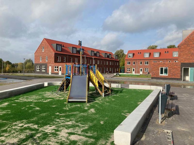 Delfzijl AZC Bakker Speeltoestellen 12